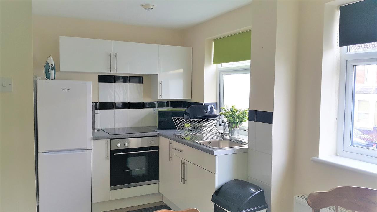 Swindon Old Town Duplex - Entercloud9Sa Apartment Exterior photo